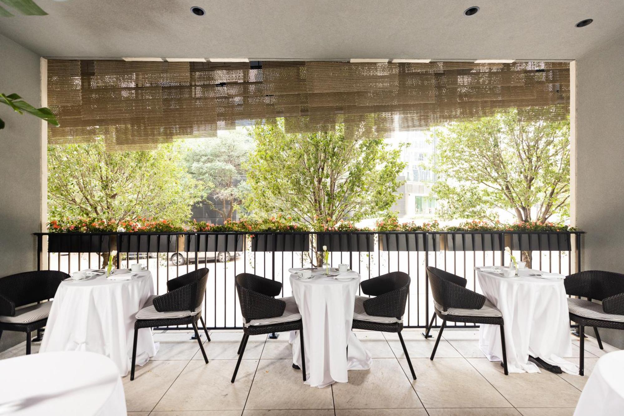 Hotel Swexan Dallas Bagian luar foto