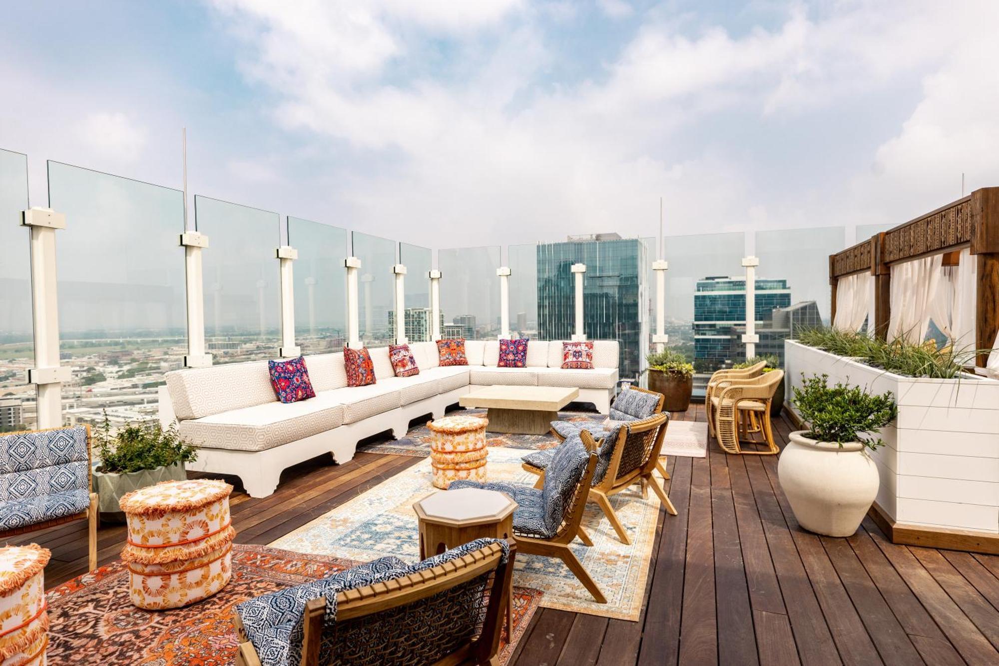 Hotel Swexan Dallas Bagian luar foto